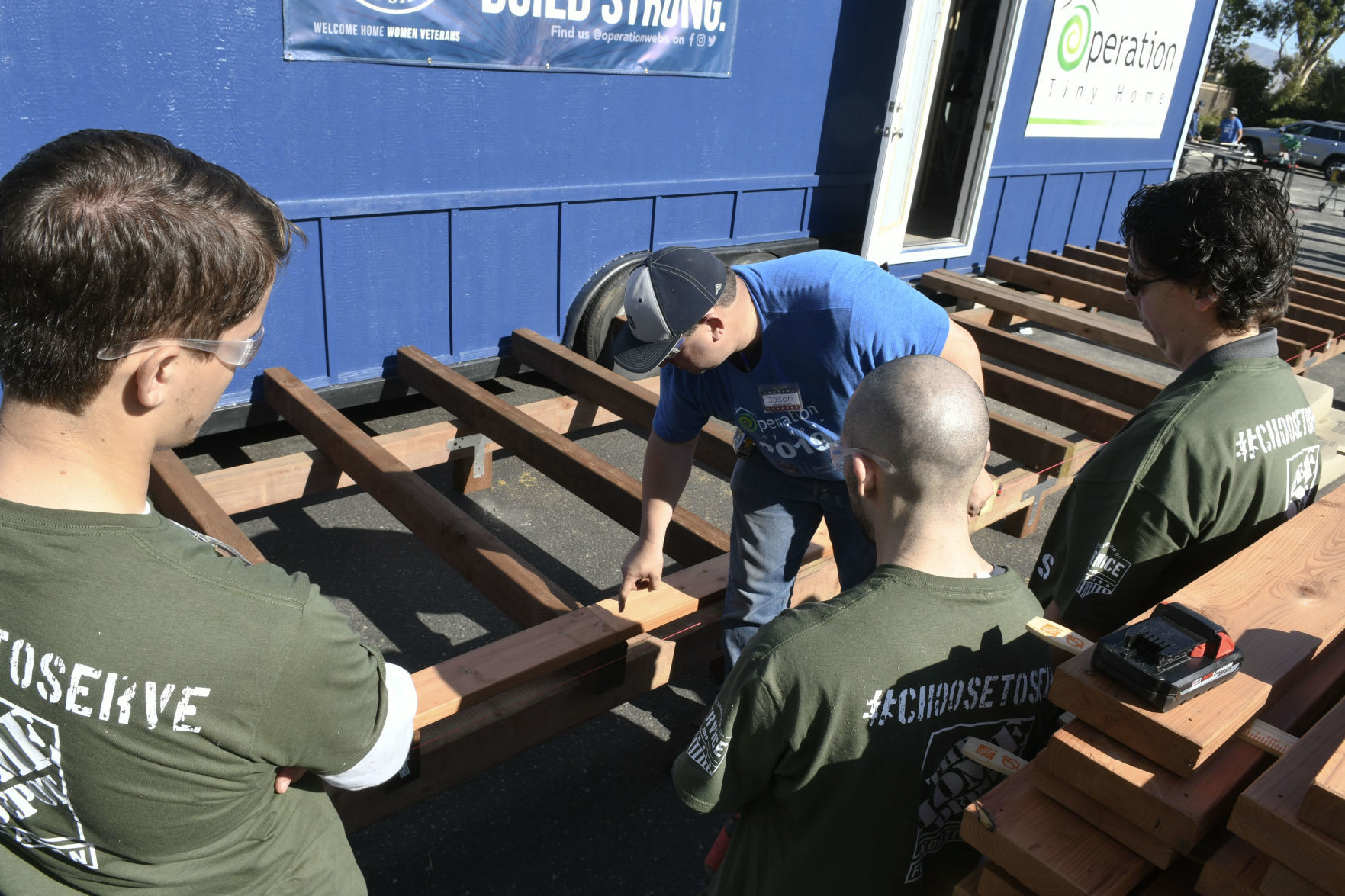 110819 Tiny House work 10.jpg